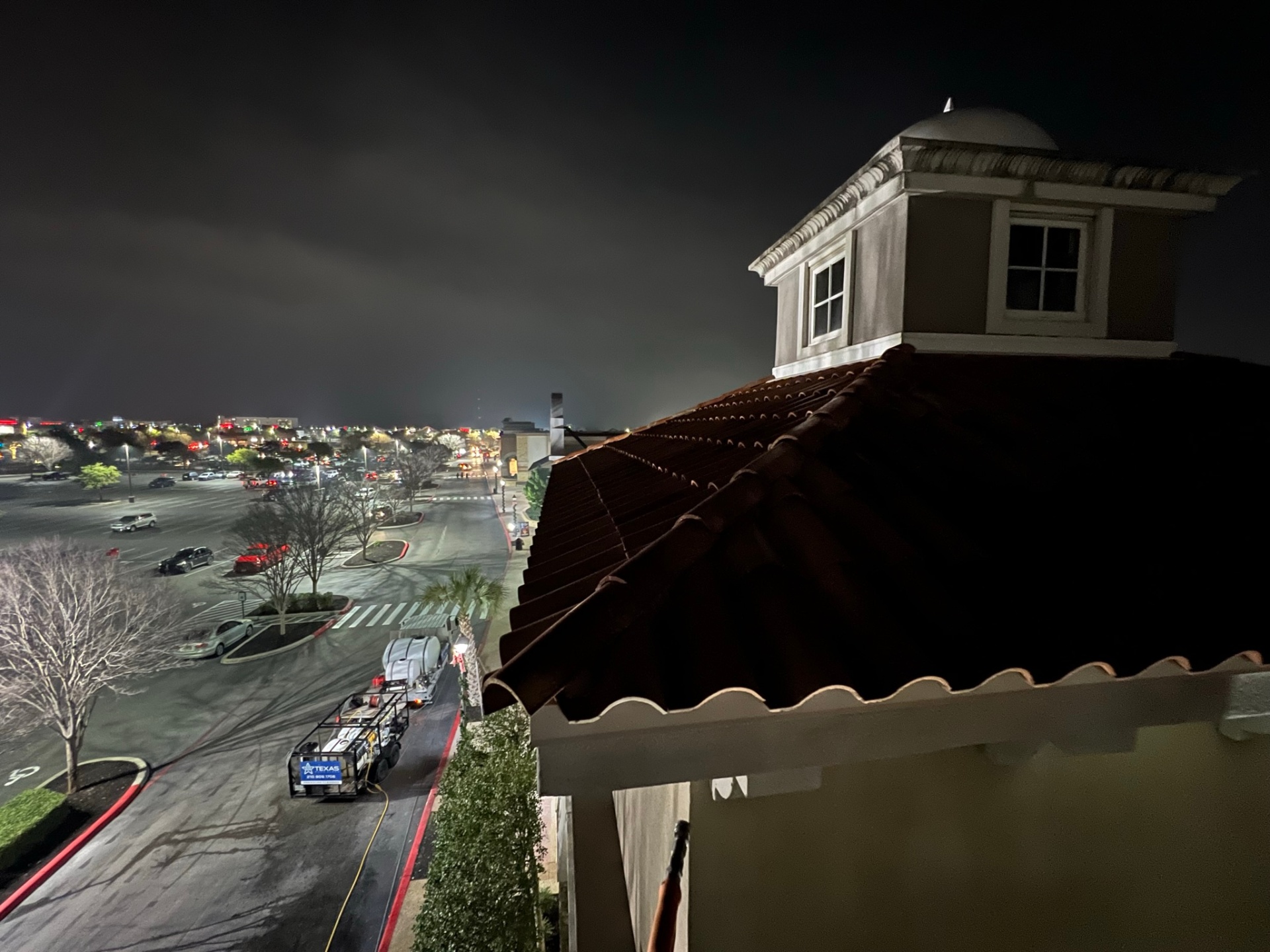 Tile roof cupola and shopping center cleaning at night with Texas Pure Clean rig